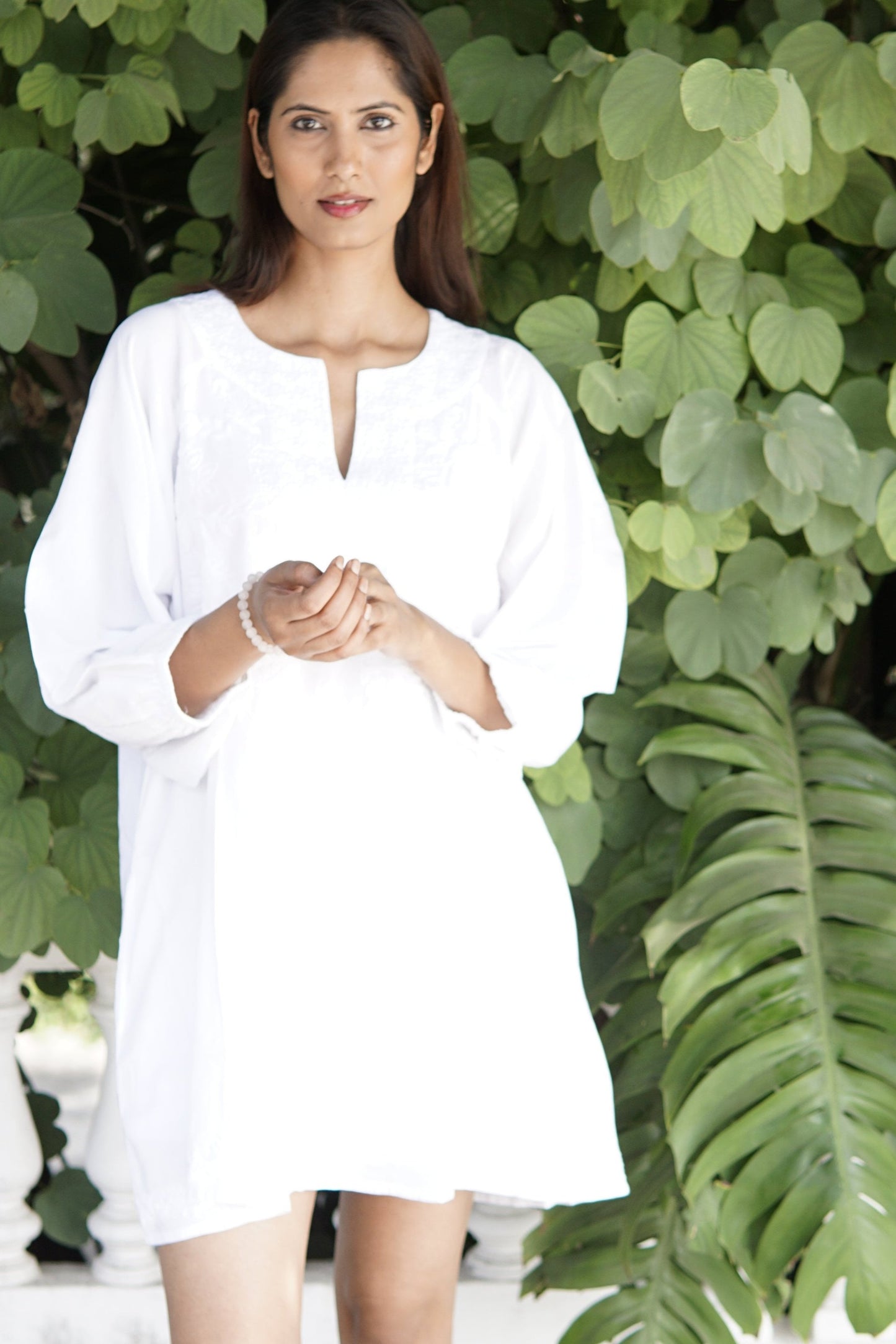 kaftan, white double gauze kaftan with hand embroidery in gold caramel colour. short beach kaftan with pockets and 3/4 sleeve. hand embroidered beach cover up white. white cotton beach coverup. embroidered bech cover-up, kaftan,