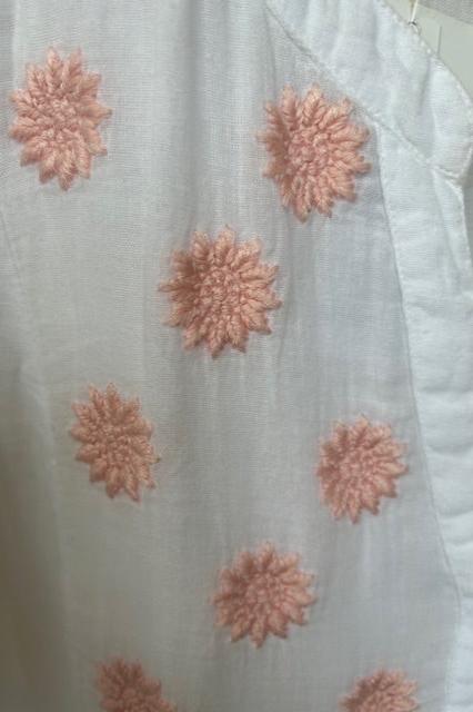 kaftan, white double gauze kaftan with hand embroidery in gold caramel colour. short beach kaftan with pockets and 3/4 sleeve. hand embroidered beach cover up white. white cotton beach coverup. embroidered bech cover-up, kaftan,