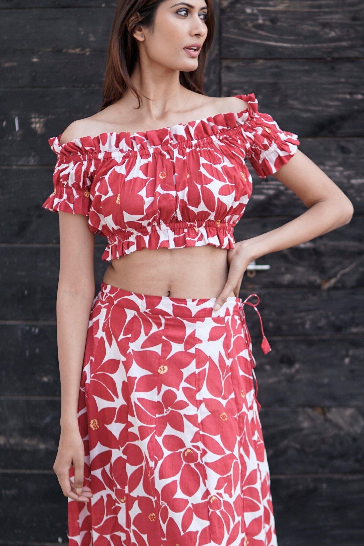 coord set. red and cream skirt and ruched top co-ord set for women. maxi skirt and matching top. summer maxi skirt in red and cream. Boho co-ord set. cotton co-ord set for summer.