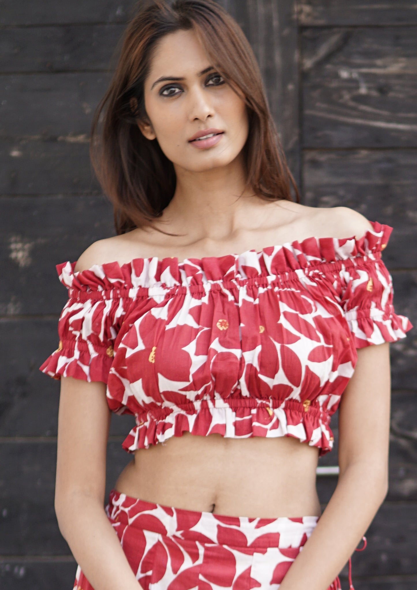 coord set. red and cream skirt and ruched top co-ord set for women. maxi skirt and matching top. summer maxi skirt in red and cream. Boho co-ord set. cotton co-ord set for summer.