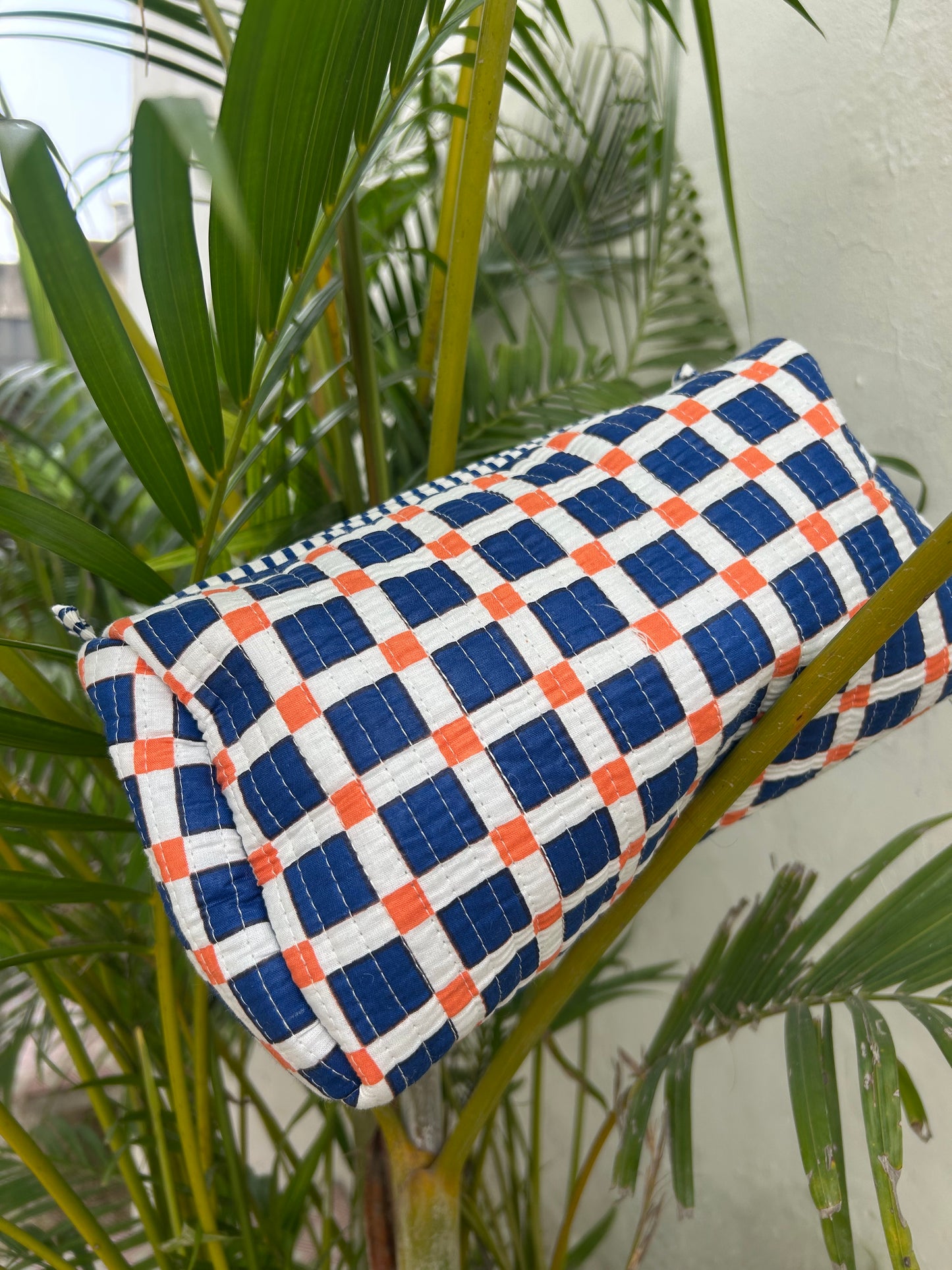 Washbag set. Quilted cotton with waterproof lining