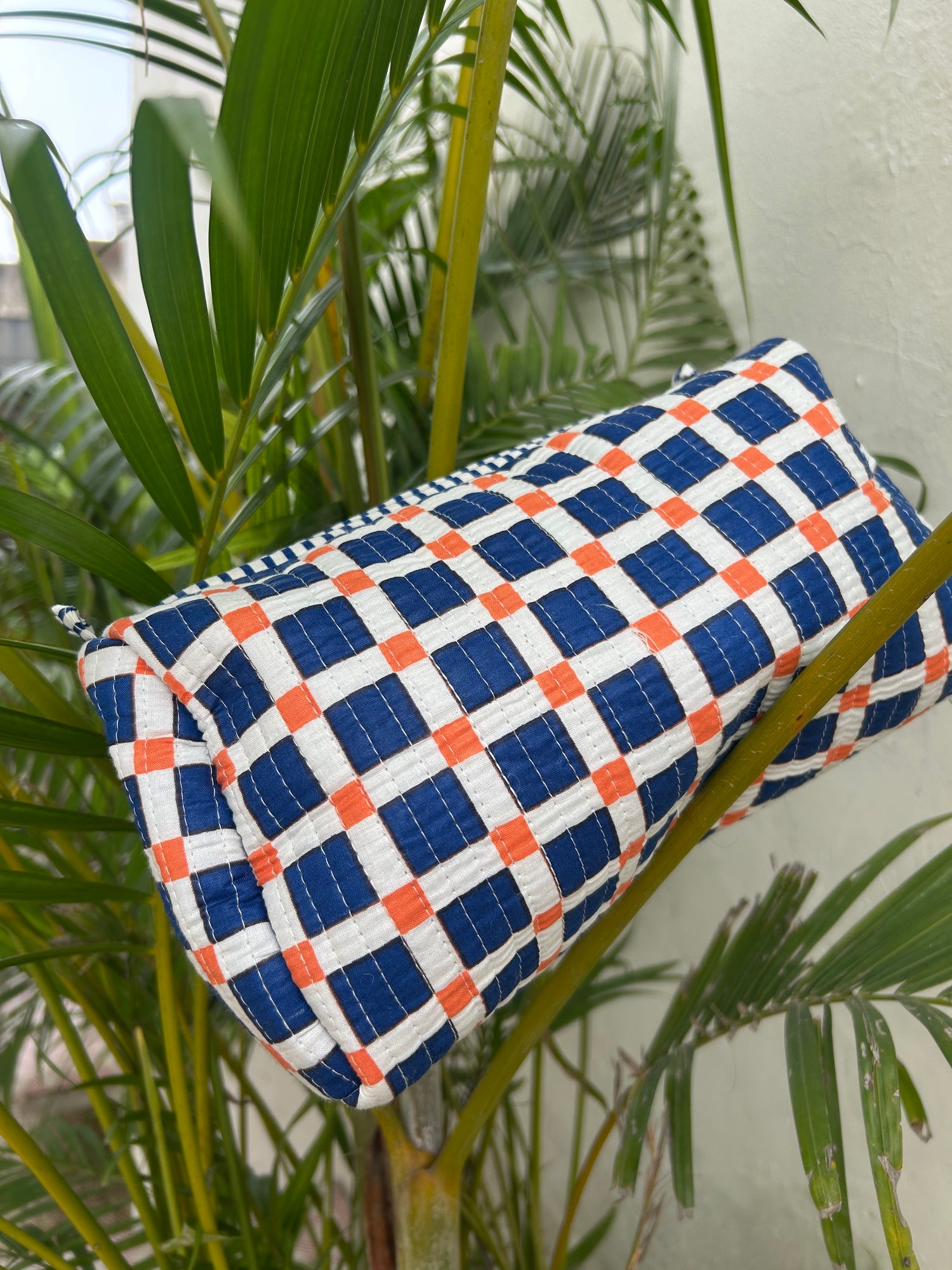 Washbag set. Quilted cotton with waterproof lining