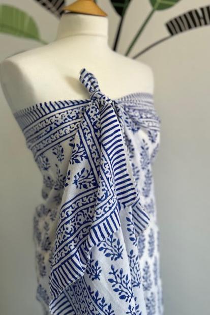 Beach pareo, sarong, Blue and white block print cotton sarong