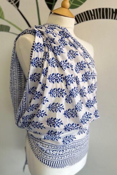 Beach pareo, sarong, Blue and white block print cotton sarong