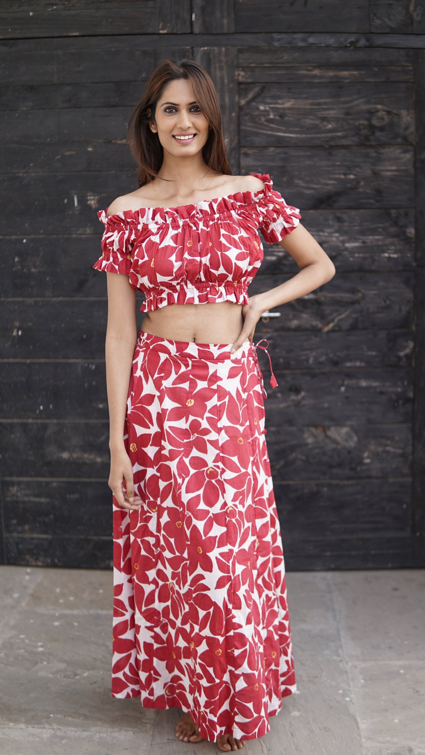 coord set. red and cream skirt and ruched top co-ord set for women. maxi skirt and matching top. summer maxi skirt in red and cream. Boho co-ord set. cotton co-ord set for summer. 