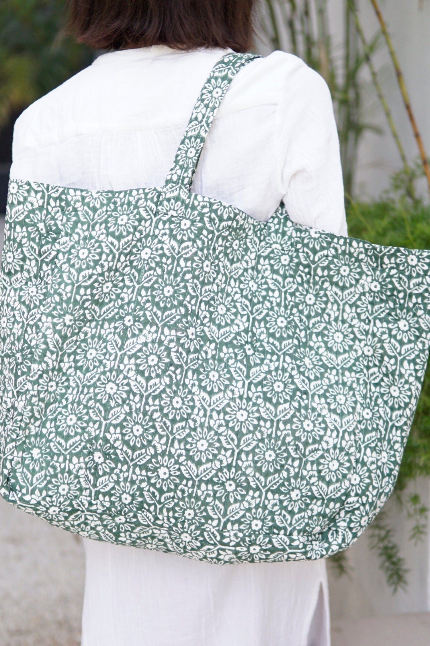 Beach Bag, XL green and white block print, contrast lining with pocket.  large beach bag