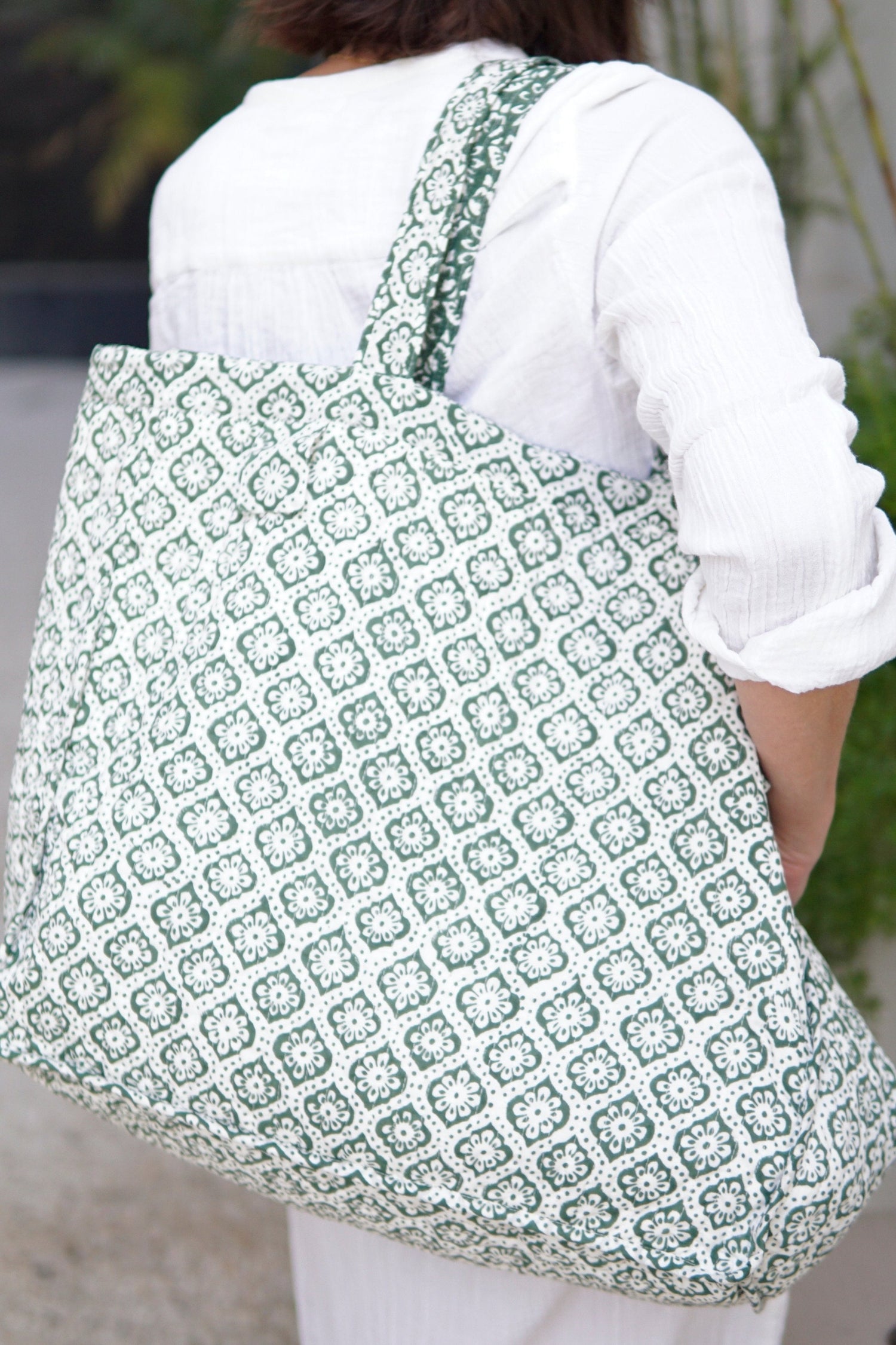 Beach Bag, XL green and white block print, contrast lining with pocket. large beach bag