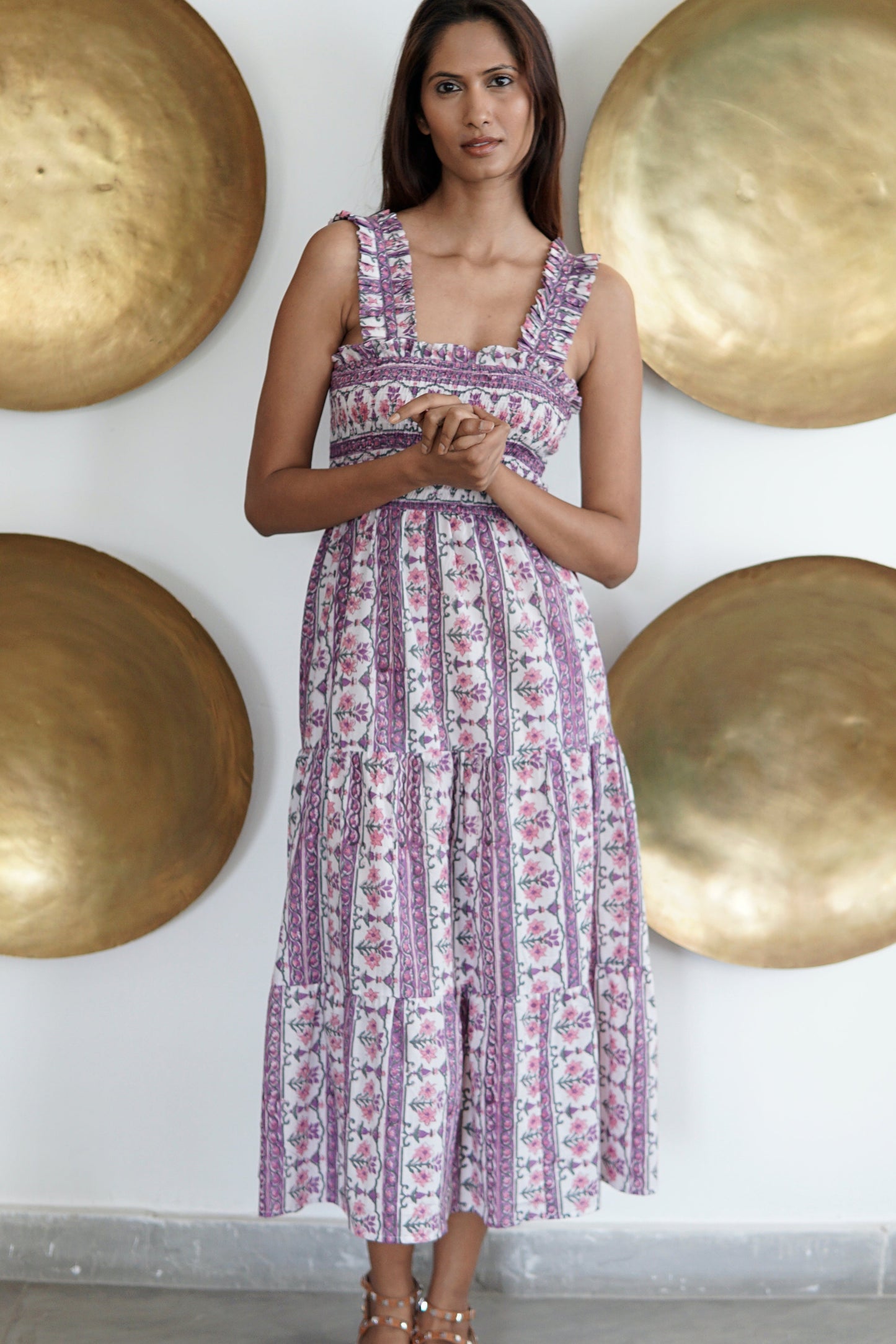 purple and white cotton floral maxi dress with ruching at the bust. summer maxi dress with pockets