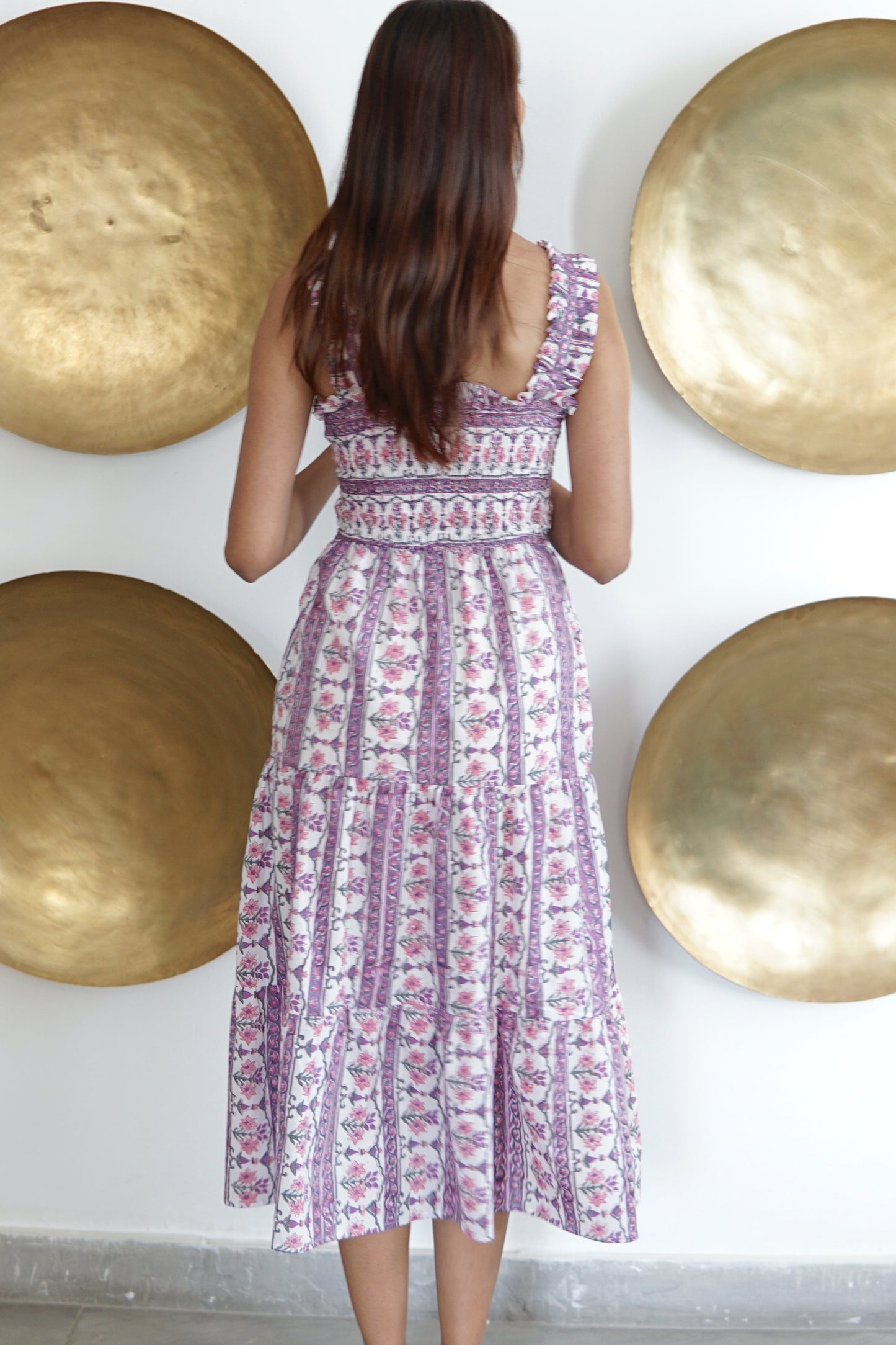purple and white cotton floral maxi dress with ruching at the bust. summer maxi dress with pockets