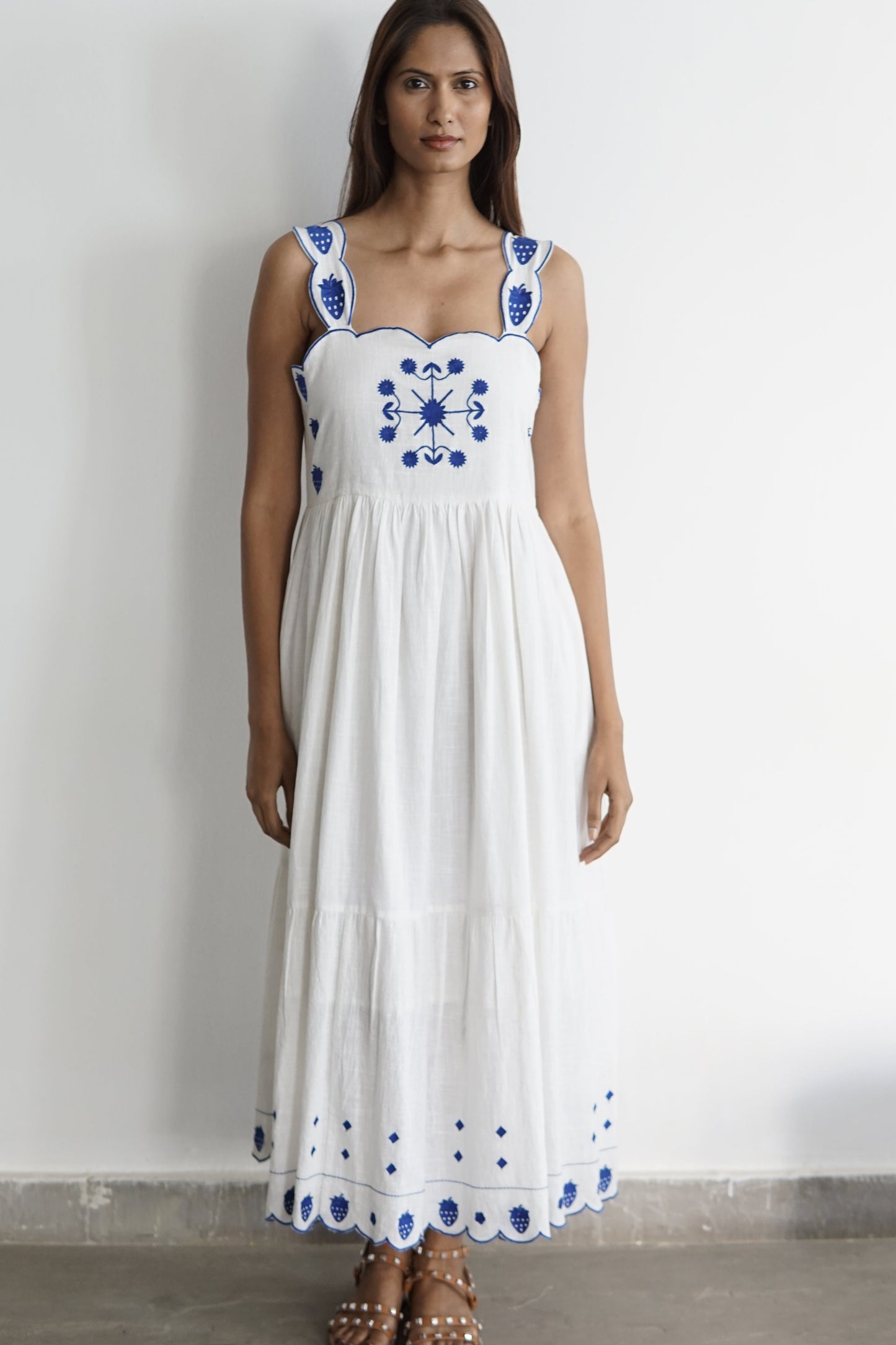 Embroidered maxi dress with pockets. Linen mix summer maxi dress Lucia