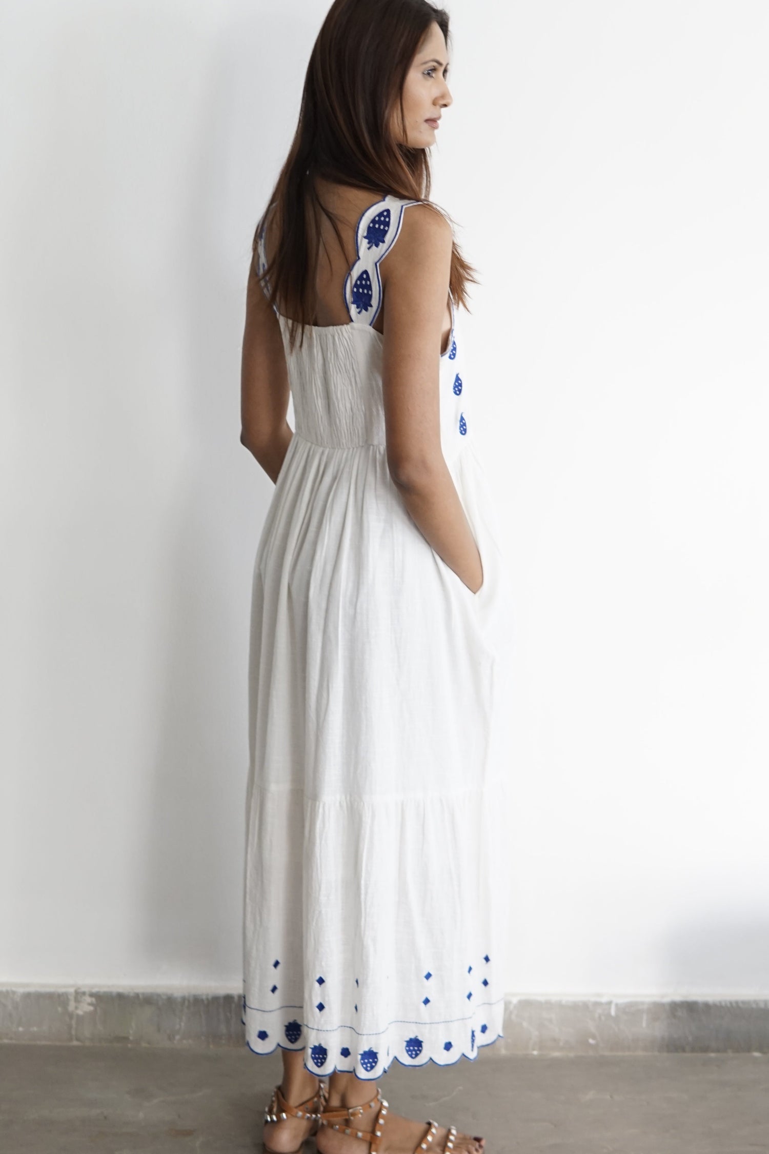Embroidered maxi dress with pockets. Linen mix summer maxi dress Lucia