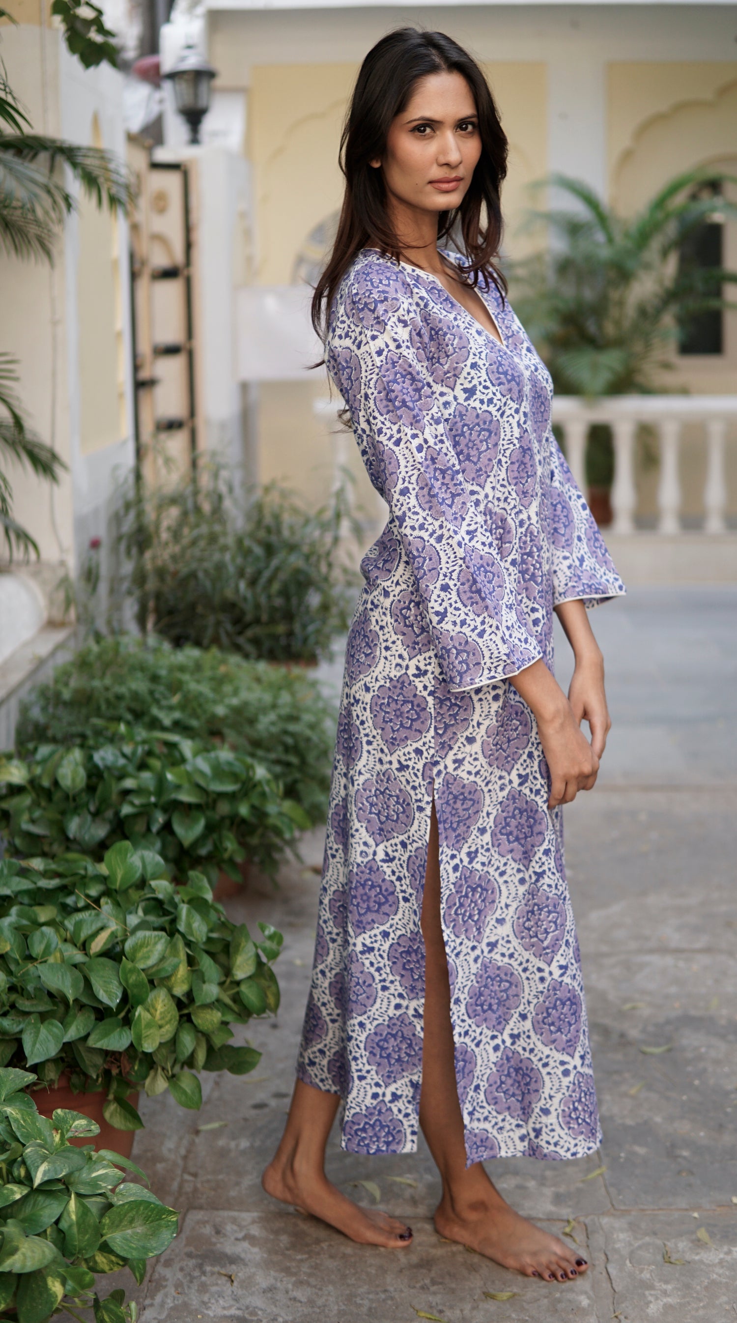 Luxury beach kaftans 2025