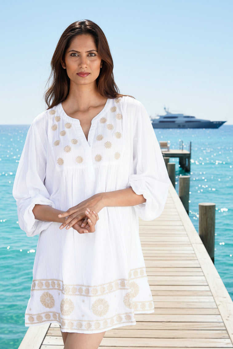 kaftan, white double gauze kaftan with hand embroidery in gold caramel colour. short beach kaftan with pockets and 3/4 sleeve. hand embroidered beach cover up white. white cotton beach coverup. embroidered bech cover-up, kaftan, 